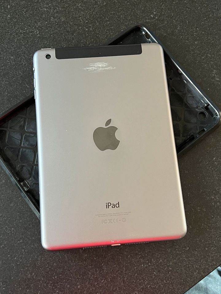 iPad Mini 3 - Wi-Fi + Cellular - Defekt in Zwickau