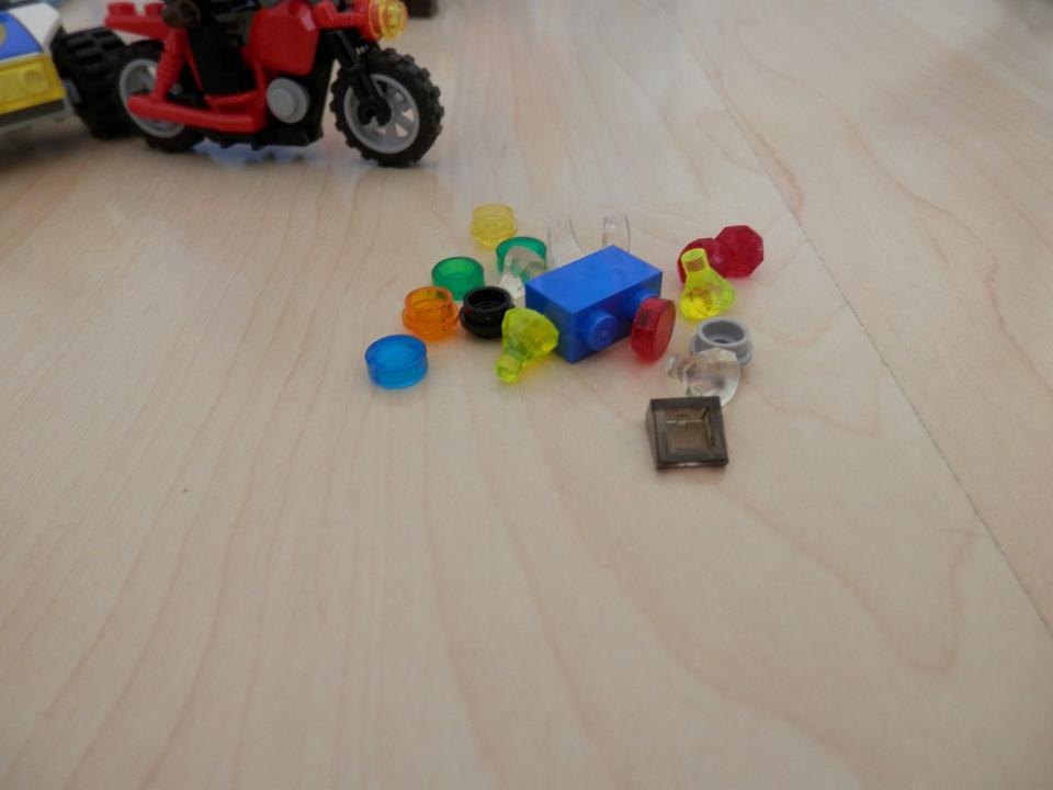 LEGO City 60243 Verfolgungsjagd mit dem Polizeihubschrauber in Paderborn