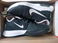 Nike Air Turnschuhe / Sportschuhe Kiel - Pries-Friedrichsort Vorschau