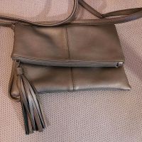 Handtasche/Clutch grau metallic Schleswig-Holstein - Ahrensburg Vorschau