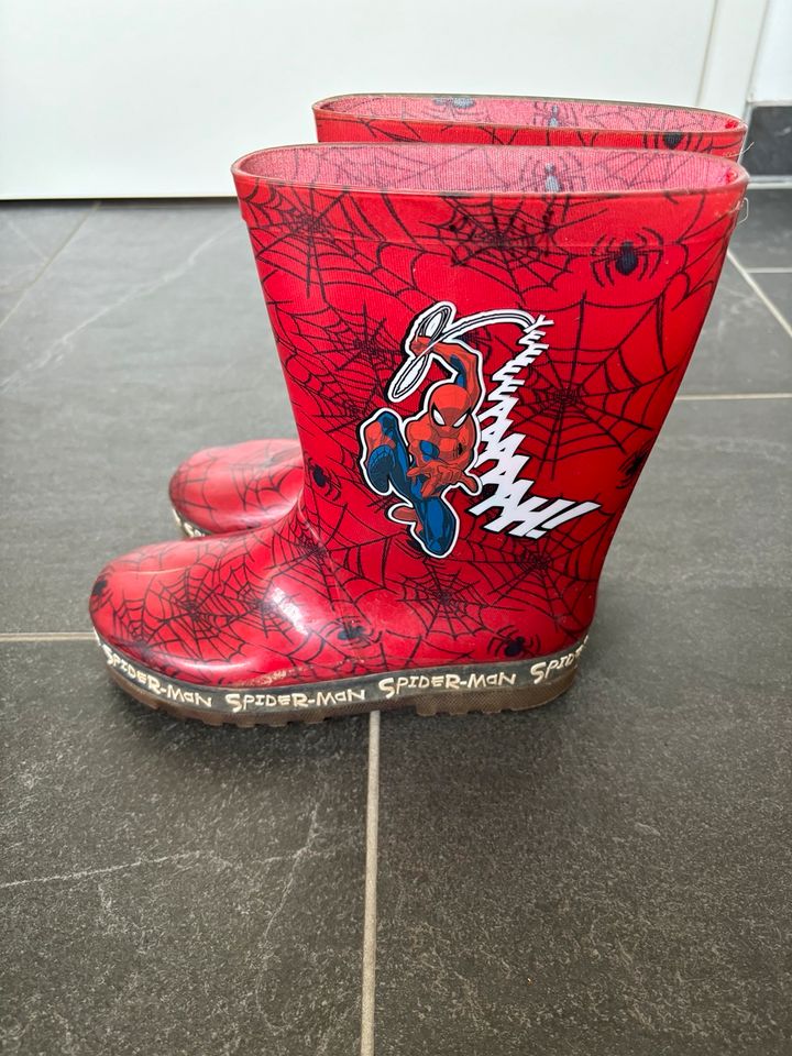 Spiderman Gummistiefel Gr. 32 in Baldham