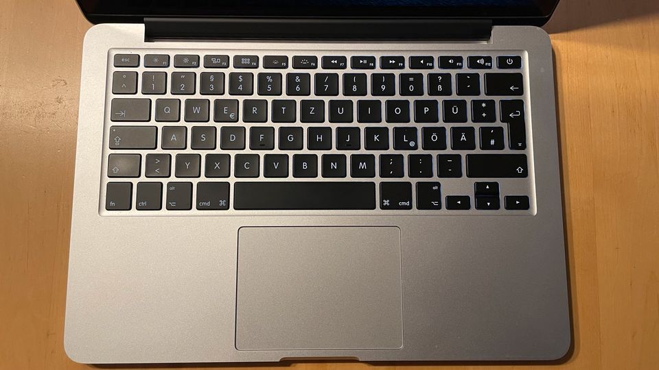 Mac Book Pro 2015 in Neuenstadt