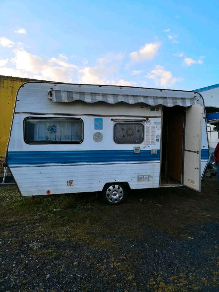 Knaus K 400 retro Wohnwagen klein in Bad Kissingen