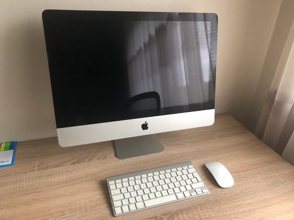 Apple iMac 21,5 Zoll in Gummersbach