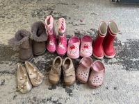 7Schuhe in Größe von 23 von UGG, CLIc, Crocs, Aigle usw München - Pasing-Obermenzing Vorschau