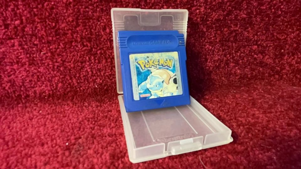 Pokemon Blaue Edition Gameboy: mit Nintendo Etui in Dresden