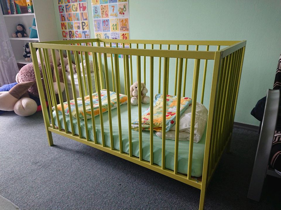 IKEA Babybett Kinderbett mit Matratze in Emmering