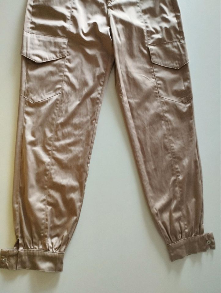 Neu, Zara Damen Hose, S 36, Gold Beige, Satin-Effekt in Schöneberg i. Westerwald