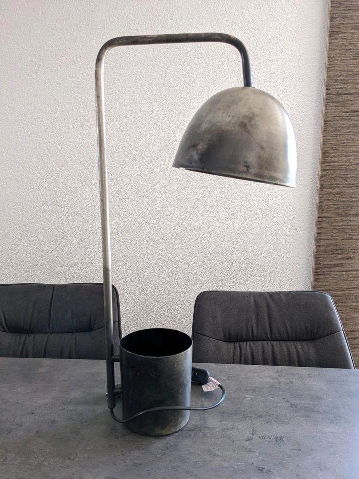 Lampe, Tisch Lampe in Altenstadt