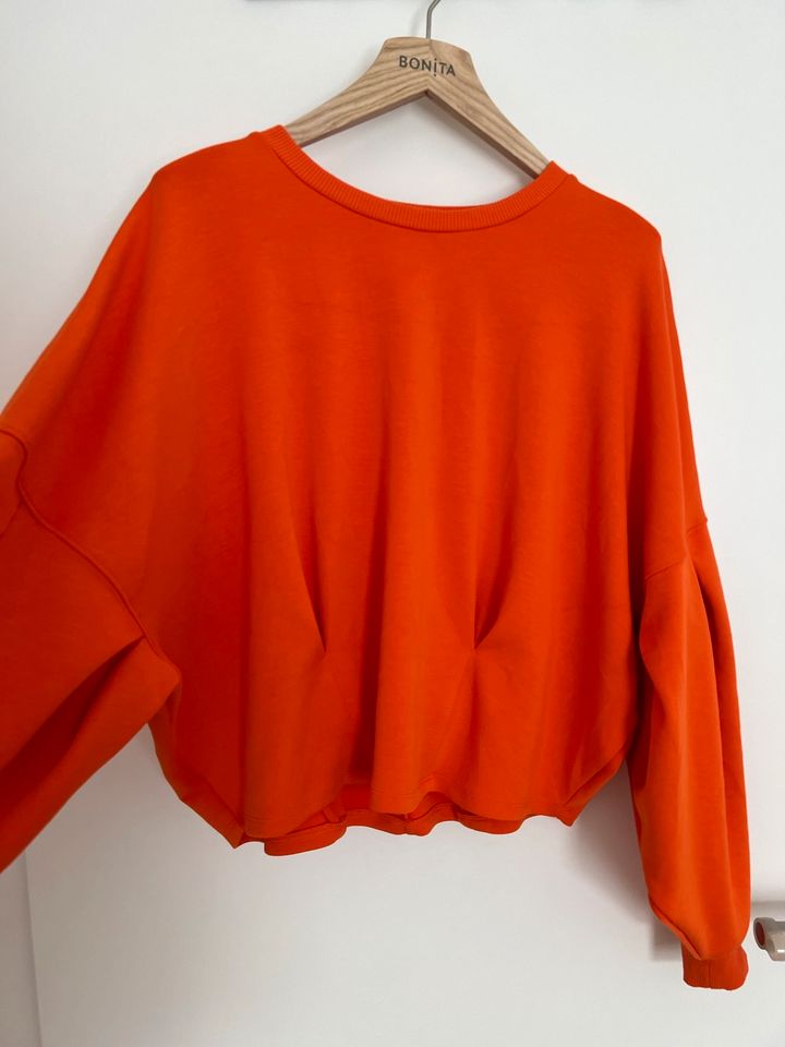 Pullover orange in Großkrotzenburg