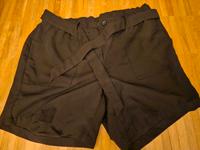 ♡♡♡Tolle Shorts von Gina / Größe 40 / Family♡♡♡ Nordrhein-Westfalen - Schwerte Vorschau