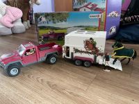 Schleich Auto mit Anhänger - Pferdetransporter mit Zubehör Brandenburg - Oranienburg Vorschau