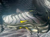 n-neue Nike Air Max Tuned 1 in Schwarz/Grau/Opti Yellow, Gr. 44 Berlin - Tempelhof Vorschau