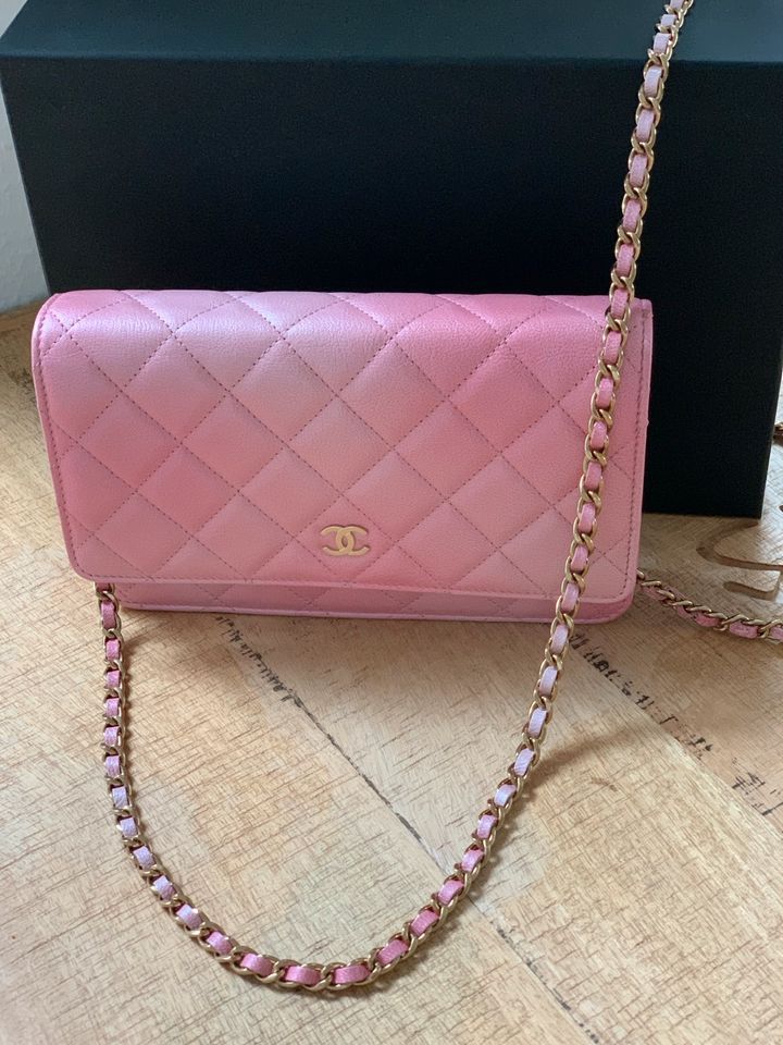 Chanel Woc Wallet on Chain pink Ziege Farbverlauf in Handewitt