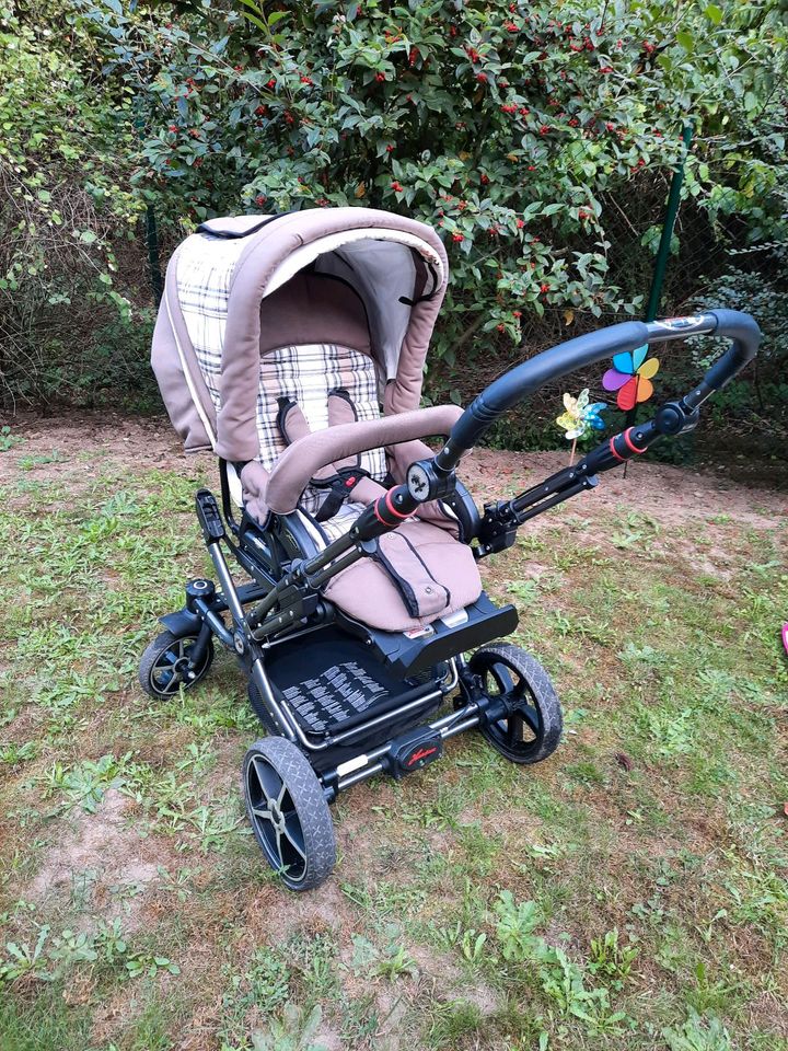 Hartan Topline S Kinderwagen mit Fußsack und weiterem Zubehör in Regenstauf