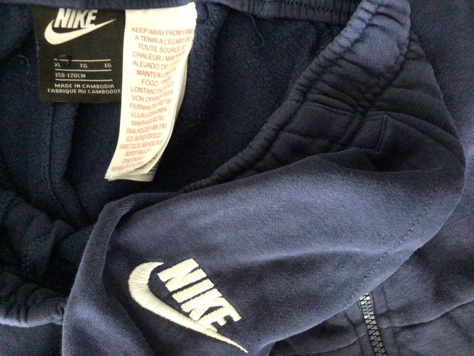 Nike -Trainingsanzug -Sport-Tracksuit -Jogginganzug Gr.XL-158-170 in München