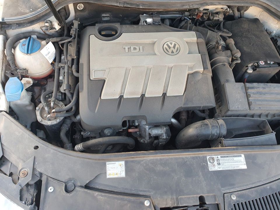 Volkswagen Passat Comfortline.2.0 TDi. Euro 5 in Petershausen
