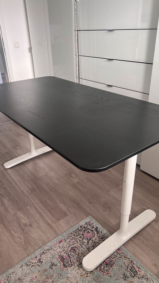 IKEA Bekant Schreibtisch 160x80cm schwarz in Duisburg