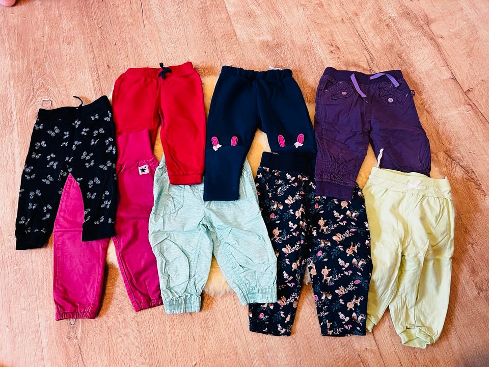 Set 8 Hosen Mädchen Gr. 74 in Lienen