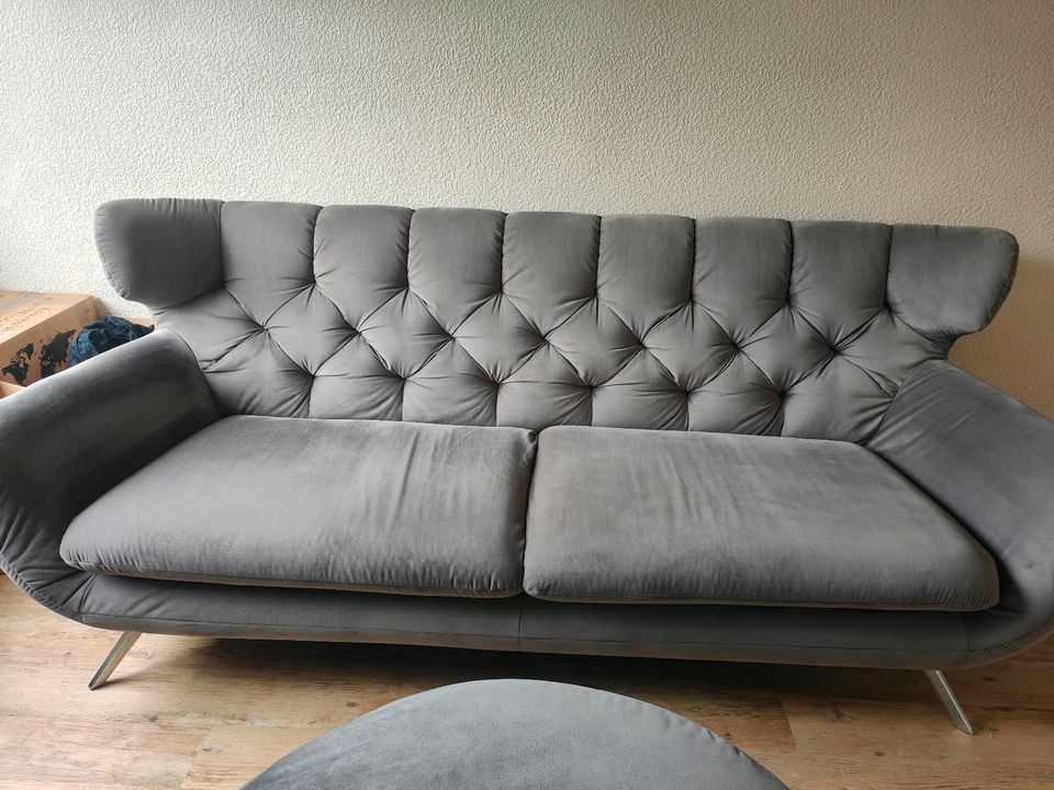 Couch + Sessel + Puffer in Ahlen