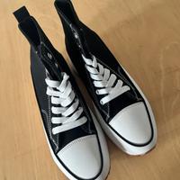 Super schöne Sneaker mit Plateau-Absatz Lindenthal - Köln Lövenich Vorschau