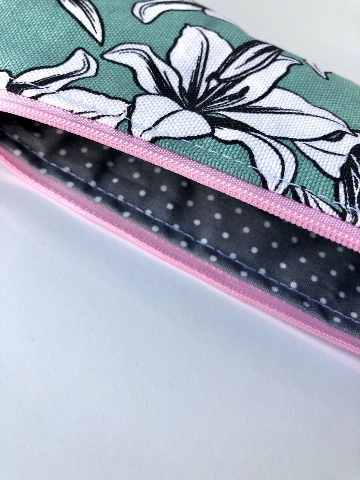 Räuberlii Handmade Federmappen Mäppchen Kosmetiktasche Wetbag in Wuppertal