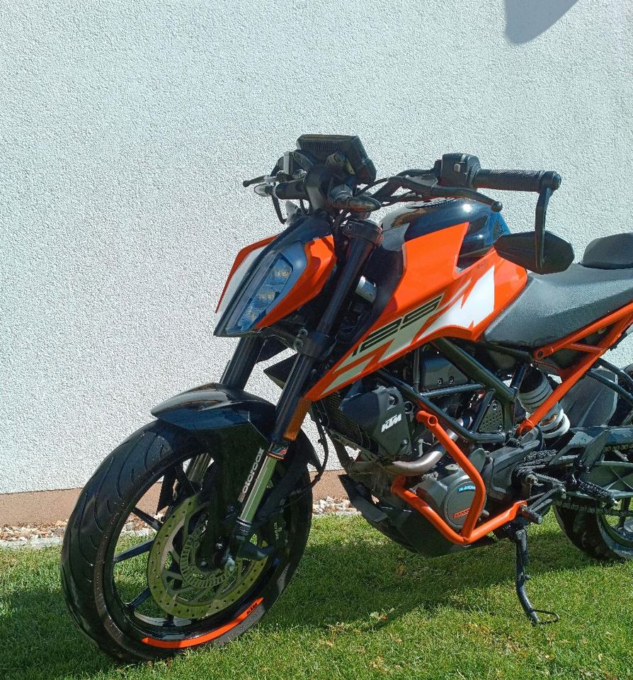 KTM Duke 125 in Lauterhofen