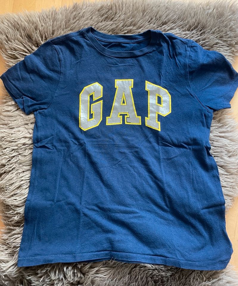 Tshirt Shirt TShirts GAP Kids Gr M (8) 134 140 in Freiberg am Neckar