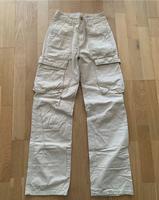 BERSHKA Cargohose Cargo Hose Gr. 34 grün & beige Nordrhein-Westfalen - Würselen Vorschau