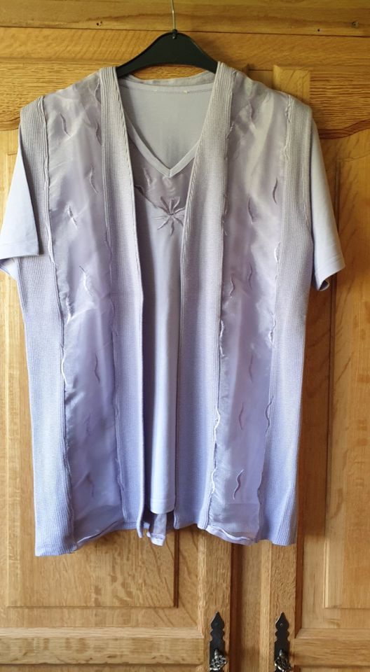 Design Weste und Shirt Neu aus Italien Super Zustand NP 149 € in Wallenborn