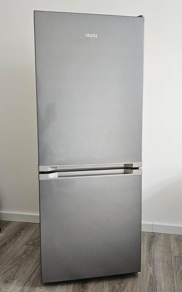 Kühlschrank 135 cm hoch in Mannheim