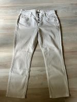 StreetOne weiße Jeans 7/8 weiß Gr. W32 42/44 XL Nordrhein-Westfalen - Porta Westfalica Vorschau