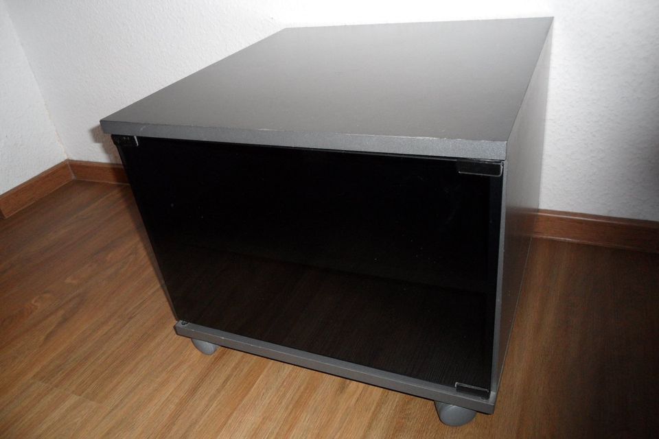 TV / HIFI - Schrank / kleiner Rollschrank mit Glastür in Dresden