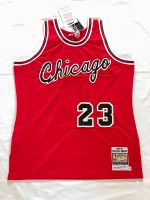 Michael Jordan NBA Authentic Jersey Chicago Bulls Road 1984-85 Berlin - Kladow Vorschau