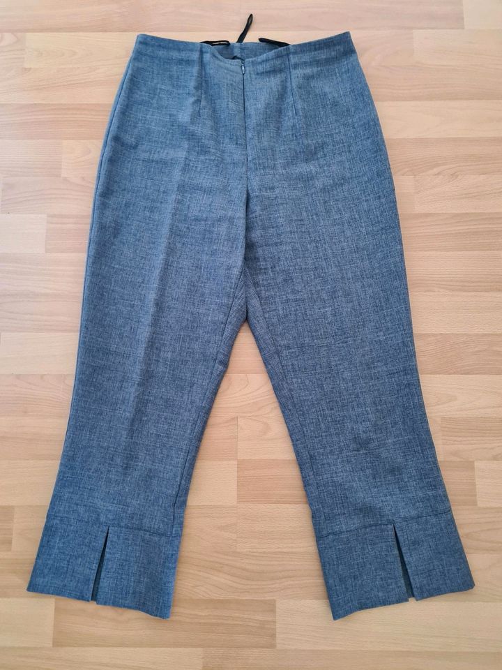 2-tlg. Hosenanzug (Hose / Stoffhose + Blazer), Gr. 38 / M, grau in Marburg