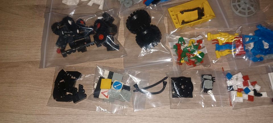 Lego Steine & Zubehörteile in Andervenne