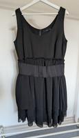 Kleid Cos H&M schwarz XL 44 42 Tüll Abendkleid Träger neu Etui Baden-Württemberg - Konstanz Vorschau