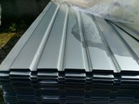 Trapezpblech Dachplateten Metall Restposten Schrauben Nordrhein-Westfalen - Ratingen Vorschau