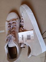 Adidas Damenschuhe Sneaker Basketballschuhe Sportschuhe Neu OGV Bayern - Eichstätt Vorschau
