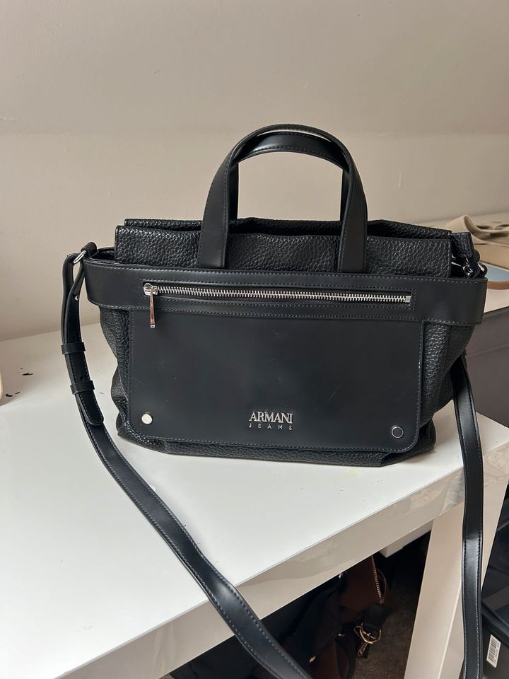 Armani Jeans Handtasche in Herne