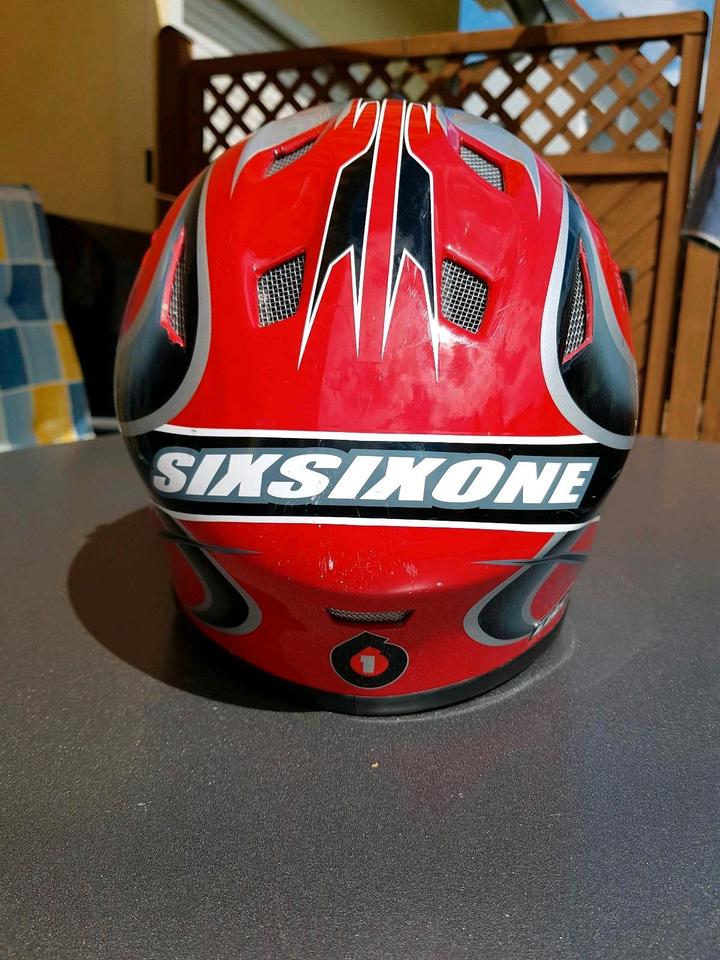 Mountainbike Helm Fullface Sixsixone in Kümmersbruck