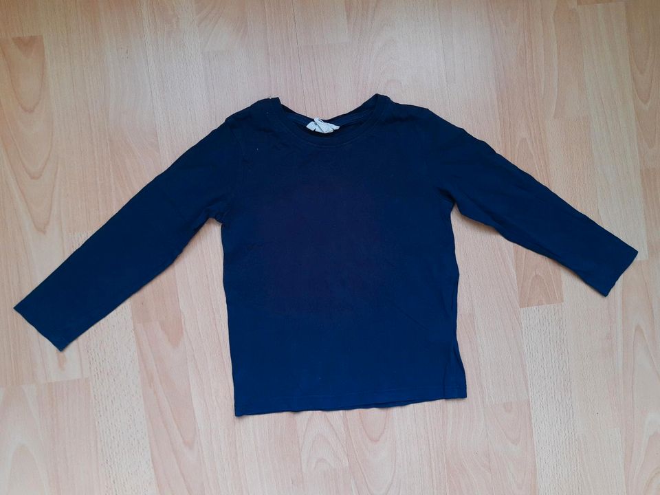 H&M 98/104: Basic Langarmshirt in Cremlingen