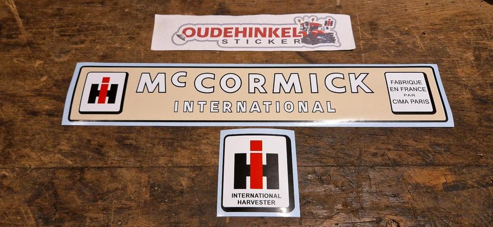 IHC CASE IH Mc CORMICK Kartoffellegemaschine Aufkleber Frankreich in Wilsum