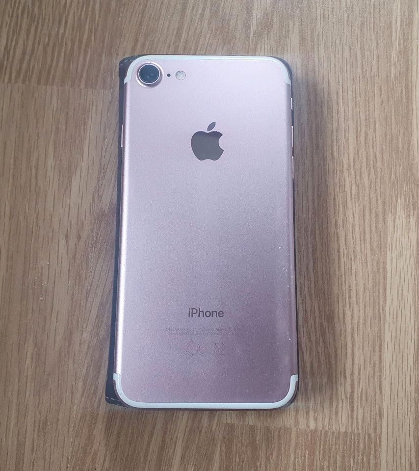 Apple iPhone 7 16GB - Roségold (Ohne Simlock) in Wittenborn