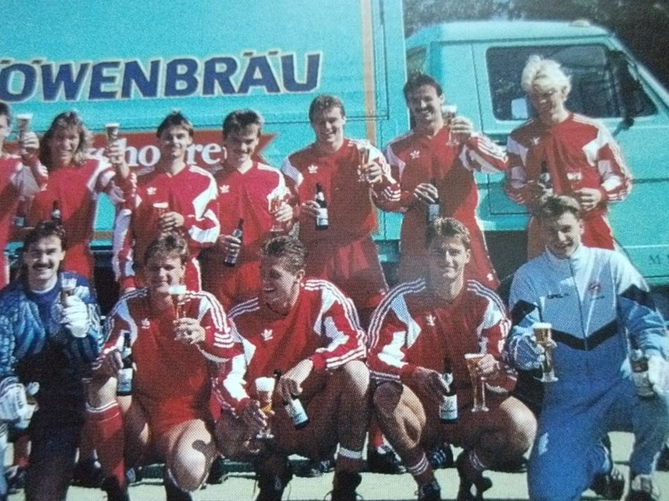 Bayern München Mannschaft von 1983 / 84 in Forchheim