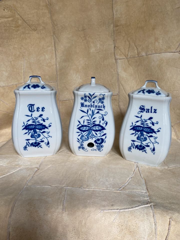 Selten !! Drei Antike Küchengefäße aus Porzellan im Zwiebelmuster in München