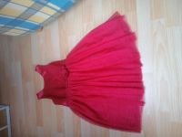 Mädchen Kleid rot Gr. 140 Bremen-Mitte - Ostertor Vorschau
