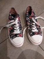 Chucks Schuhe Jeans Blumen Gr 36 top Zustand Rheinland-Pfalz - Birkenfeld Vorschau