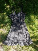 h&m Sommerkleid schwarz/geblümt gr.36 /xs Nordrhein-Westfalen - Bad Berleburg Vorschau