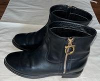 Salvatore Ferragamo Boots Gr. 10. 40/5 Köln - Porz Vorschau
